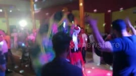 Dancer Know How To Entertain People In Wedding