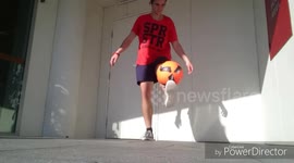 Cool Slow mottion Football Frreestyle
