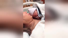 Born with attitude! Kentucky baby gives dad the middle finger at hospital