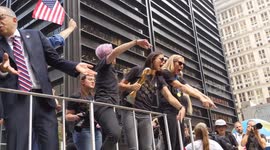 USWNT: Megan Rapinoe holds cup, dances at ticker tape parade