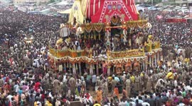 Millions attend world's largest chariot festival in India