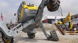 Epic spider excavator display demonstrates manoeuvres at Munich construction expo