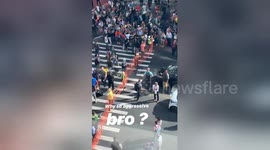 Man tries to rip barricade from anti-Trump protesters who brought Manhattan traffic to standstill