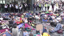 Extinction Rebellion calls for a 'tax strike' in London
