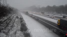 BLIZZARD ON M20 MOTORWAY 7.15 A.M. TUESDAY 12TH MARCH 2013 KENT ENGLAND