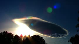 Beautiful irridescent lenticular UFO cloud timelapse JCMDI V07403
