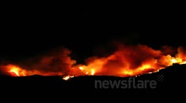 Amazing time lapse forest fire night footage V03190