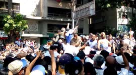 Protesters support Leopoldo López and Juan Guaidó in military rebellion