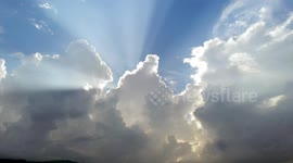 Incredible Time Lapse of God Rays through Clouds