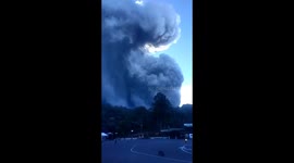 Tangkupan perahu erupsi