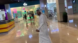 My 4 year old son Harry pranking passers by with trick high fives in Dubai Mall!!!