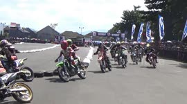 Supermoto 180cc Motorcycle Racing Match