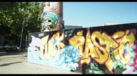 Graffiti sprayed wall in the poblenou neighbourhood of barcelona, spain