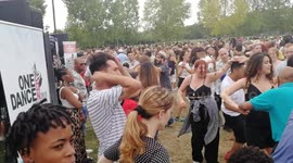 One Dance LDN - Slasa dances in the park at La Clave Fest 2019, London