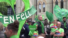 Crowds are waiting for Grenfell Silent March to begin on 14 June 2019