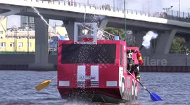 Competition in Russia sees creatively decorated DIY boats race each other