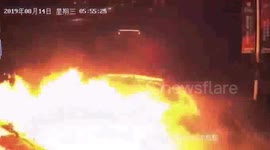 Truck bursts into flames after rear-ending another vehicle in China's Deyang
