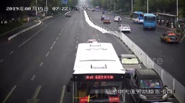 Three-wheeler in China knocks over road's central reservation creating a chain-reaction