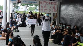 Hong Kong high-schoolers rally in support of anti-extradition bill protesters