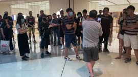 Row erupts outside Hong Kong Apple Store between protesters and resident