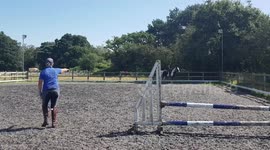 Pony jumping fails and succeeds