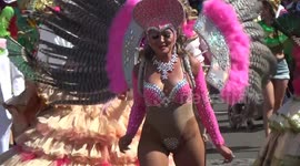 Hundreds of thousands brave record-breaking heat for Notting Hill Carnival