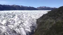 Time-lapse video of flight over Qajuutap glacier, south Greenland. https://t.co/0BMuZryjBM