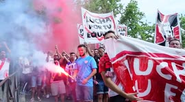 Rayo Vallecano fans stage protest against manager Raúl Martín Presa