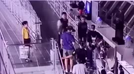 Chinese woman, 46, arrested after picking up lost fanny pack at Thai airport and keeping it for herself