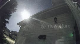 Extended look at unusually bright meteor believed to be a 'super bollide' over Canada