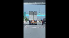 Lorry Has Huge Blocks Swaying Dangerously On The Back