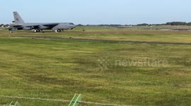 B52 American bomber takes off from UK airport