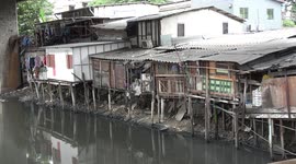 Inside the sprawling Bangkok slum where 100,000 locals face being turfed out for a new shopping mall