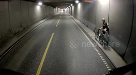 HGV driver’s scary near miss with cyclist in Norwegian highway tunnel caught on dashcam