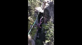 Highliner slips and only avoids death thanks to safety rope