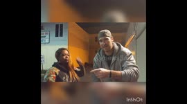 Street Magic Causes Women to Freakout !!