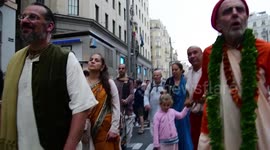 Hare Krisna devotes celebrates festival on the streets of Madrid