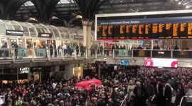 London's Liverpool Street Station in chaos after flooding