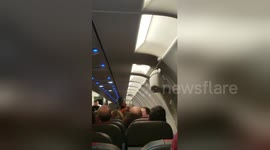 Newsflare Edit - Someone's smoking pot on @AmericanAir flight to #minneapolis #americanairlines https://t.co/mjOFTdquUK