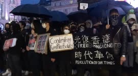 Londoners rally to condemn police brutality during Hong Kong protests
