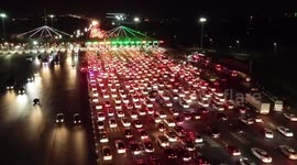 Drone footage shows vast traffic jam on Chinese highway before Golden Week
