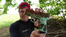 US brothers find loaded murder weapon in river bed while searching for lost valuables underwater