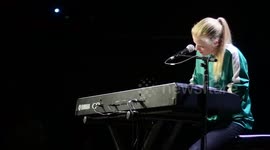 Sandra Kolstad pianist show in fundación telefónica Madrid