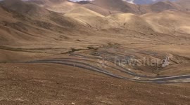 Endless, Narrow & Rugged Roads up Mount Everest