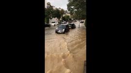 'Our flat now has a river view': Finsbury Park roads submerged after pipe bursts
