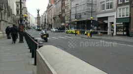 Police respond to major incident on London's Fleet Street
