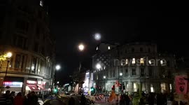 Trafalgar Square gets Turned into a rave by the extinction rebellion