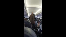 #ExtinctionRebellion protestor grounds flight from #LCY and gets arrested