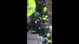 Arrests at Liverpool Street Extinction Rebellion