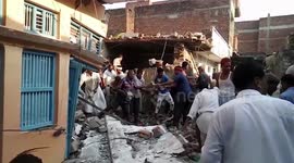 10 dead when two-storey building collapses after gas explosion in north India
